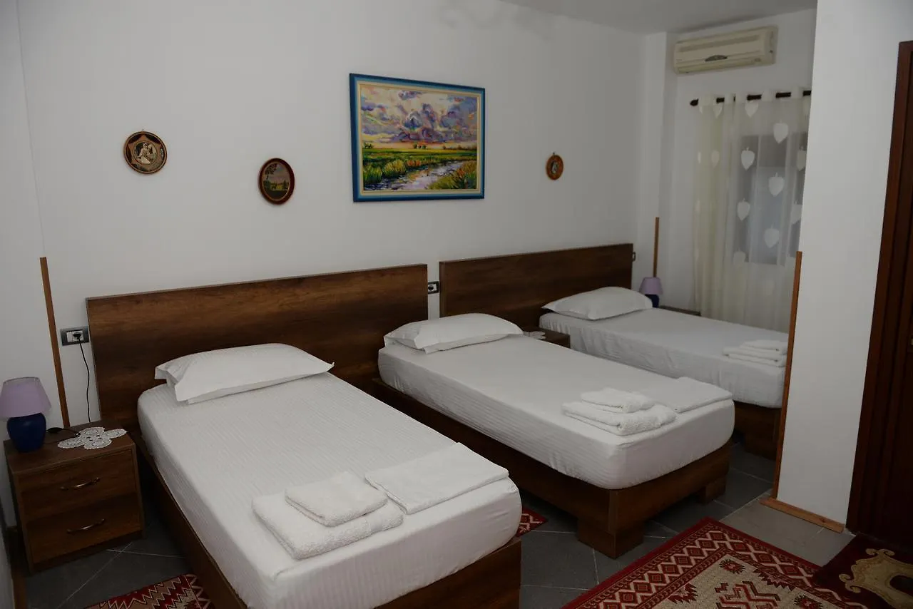 Villa Juri Garden Berat Guest house